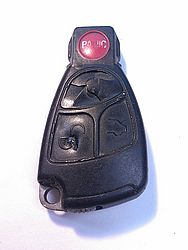 Oem Mercedes 4 Button Keyless Remote Entry Clicker W New